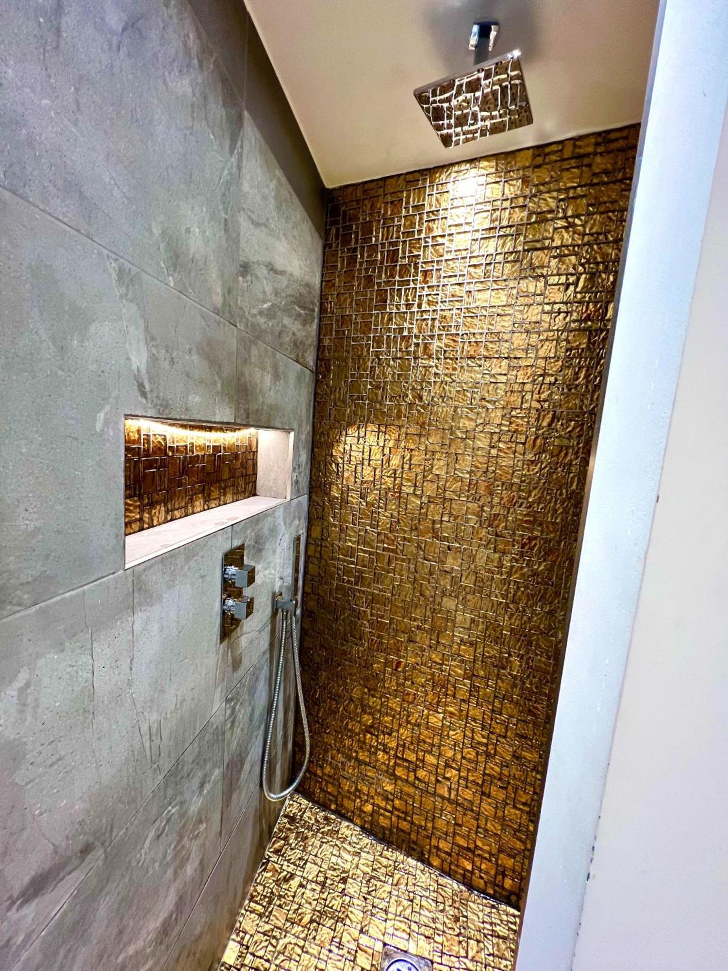 Modern Studio Apartment With Free Wifi London Exterior photo